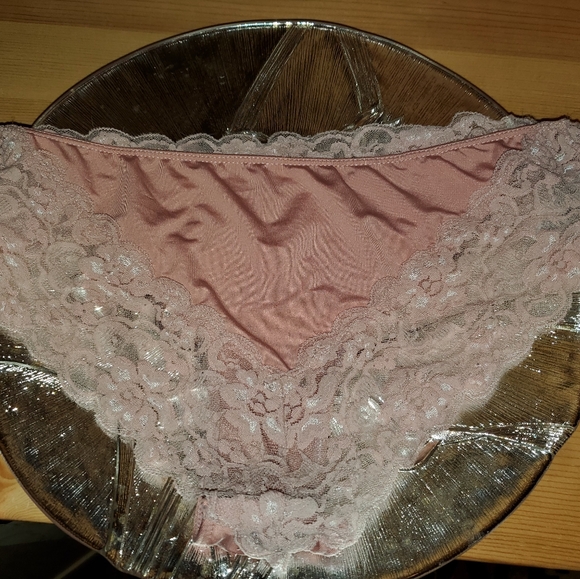 Pantie&bra set SOLD - Picture 11 of 16